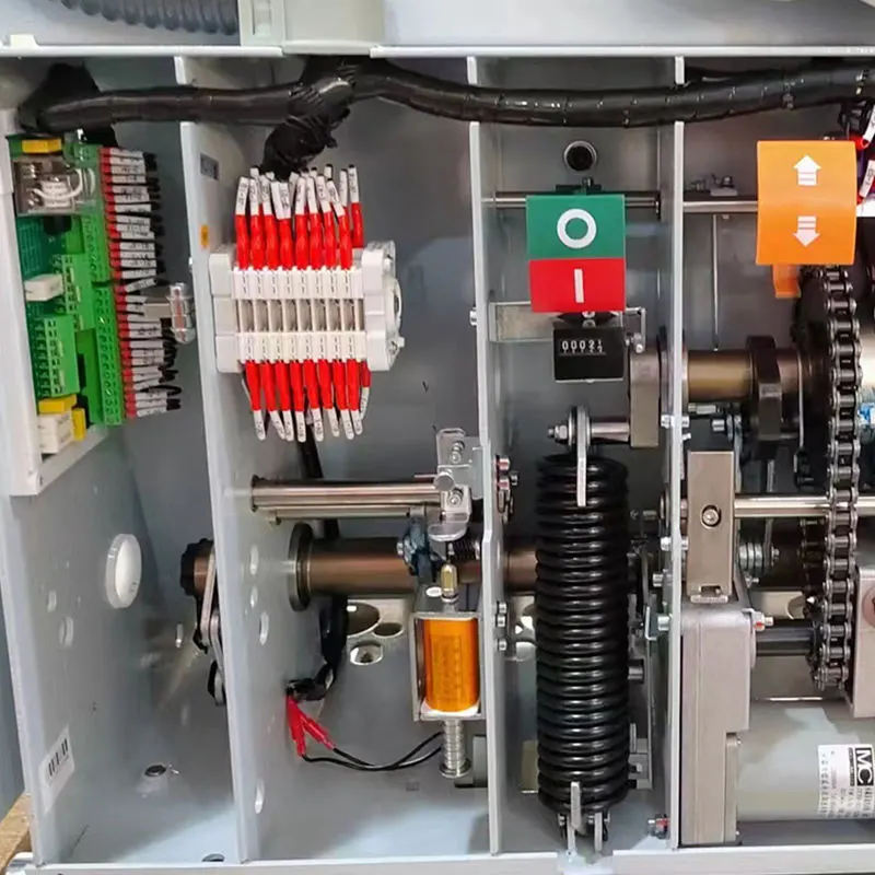 လေဟာနယ် circuit breaker သည်မည်သို့အလုပ်လုပ်သနည်း။